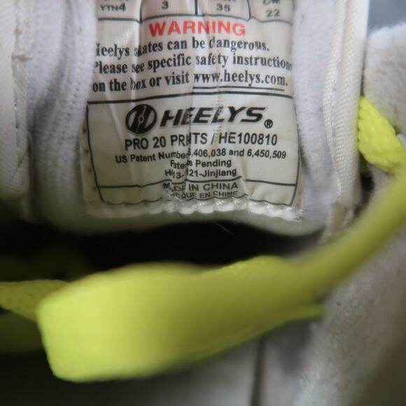 Heelys Shoes Kids Youth 4 Wheeled Sneakers Skate Pro 20 Print Flames Lace Up - Picture 9 of 15